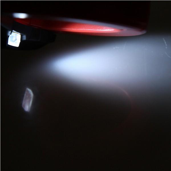 Uni-T UT216C 600A True RMS Digital Clamp Meter CAT III. A reliable and accurate clamp meter for AC/DC current, voltage, resistance, and more.